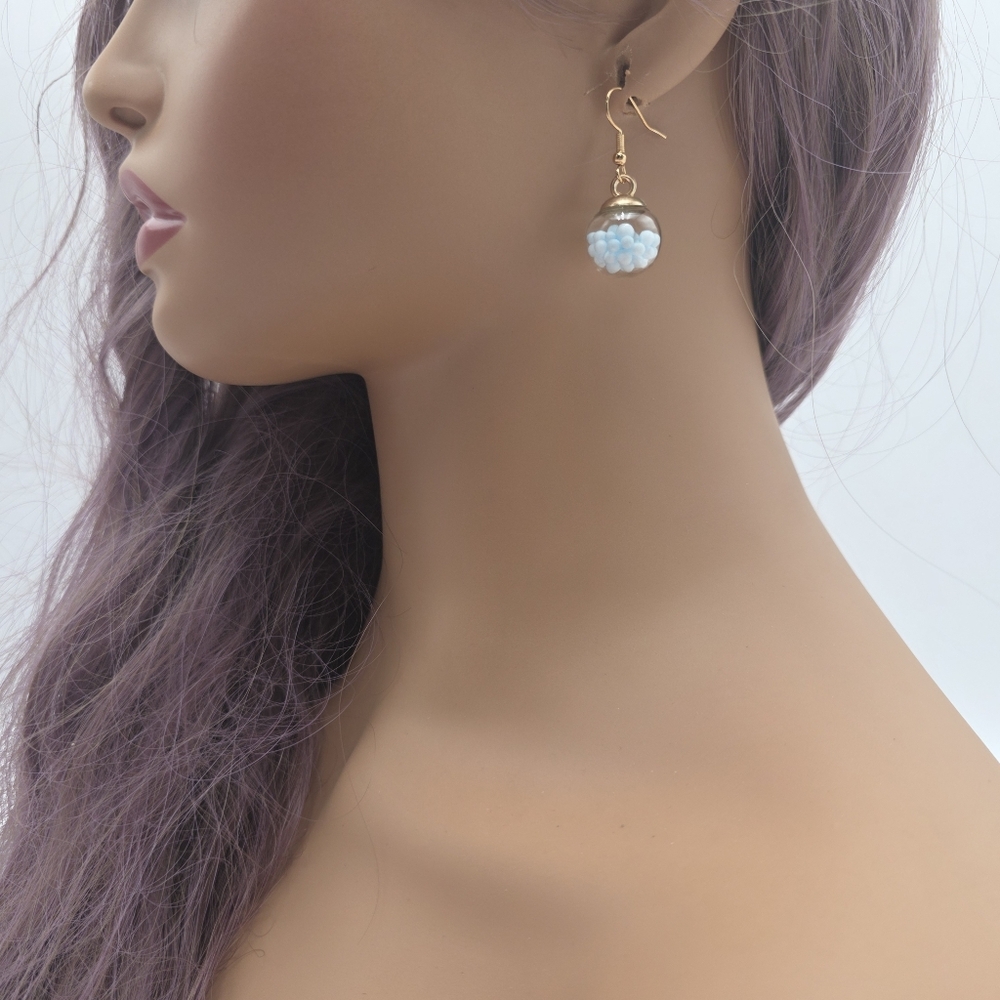 Handmade Gold & Blue Sphere Earrings – Elegant Dangle Jewelry - Picture 4 of 4